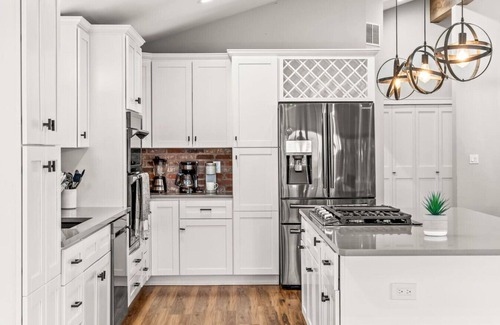 Westminster House | The Foundry House | Eclectic 5BR Family Retreat