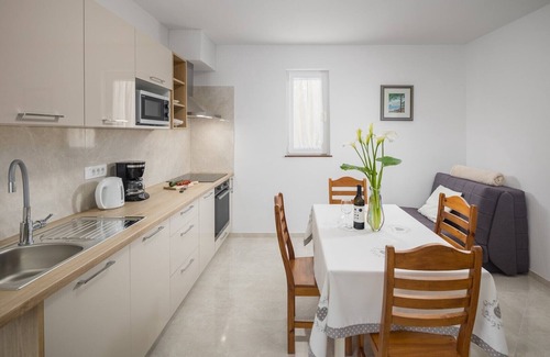 Spadici Apartment | The freshness of cool air, the beauty of tended garden, vicinity of the beaches, privacy, peace and quiet are the main advantages of this adorable apartment!