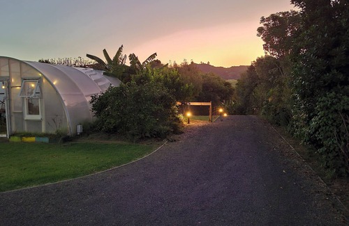 Waihi Beach Cottage | The Funky Escape at The Nest Waihi Beach