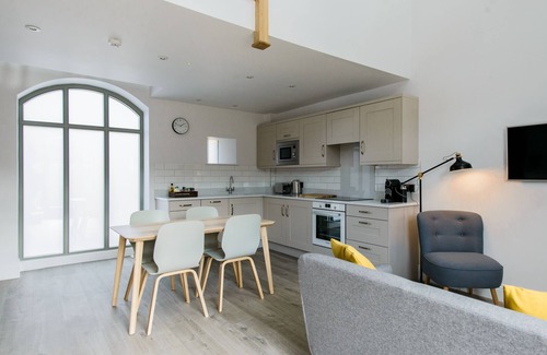 Barnetby House | The Gables - 2 bedroom self catered cottage apartment