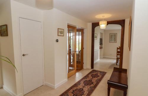 Stroud House | The Gables