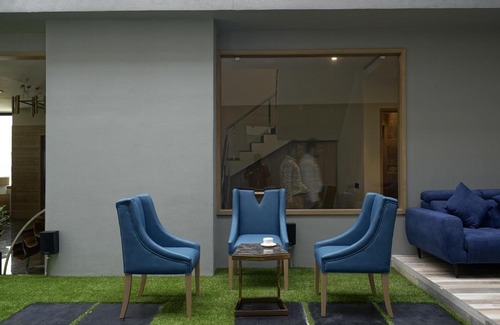 Rajkot Hotel | THE GALLERIA HOTEL ( luxury boutique hotel )