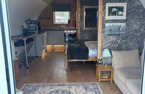 Newton Stewart Cabin | The Galloway Steading-The Herons Nest cabin with Hot Tub couples/families