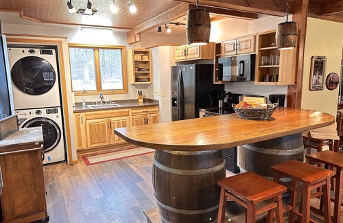 Austinburg Cabin | The Game Cabin at Rustic River Retreats-fun wine country getaway!