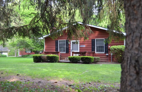 Austinburg Cabin | The Game Cabin at Rustic River Retreats-fun wine country getaway!