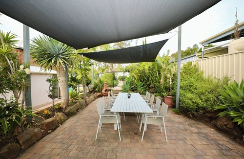Seacliff Park House | The Garden POOL & SPA housenBy the ocean