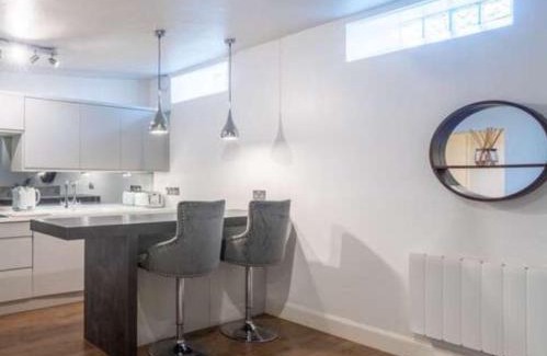 West End Apartment | The Gardners apartment in City centre