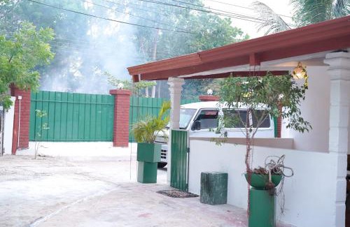 Hingurakgoda Cabin | The garlic Restaurant & Lodge