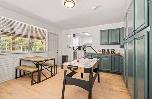 East Pensacola Heights House | The Gatsby. An Art Deco Retreat