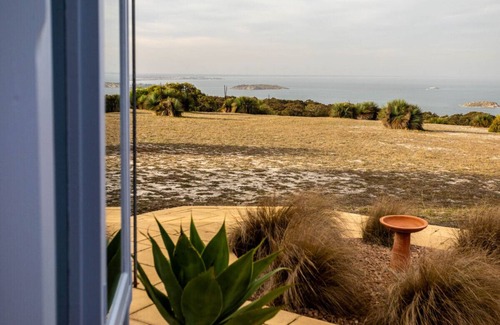 Waitpinga House | The Gazebo - Peaceful Ocean Views