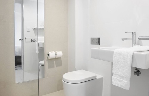 Griffith Hotel | The Gem Hotel