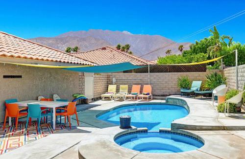 Palm Springs House | The Gem House - Meredith Lodging