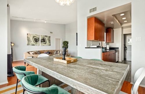 Sawtelle Condo | The Geo Two-Bedroom Suite