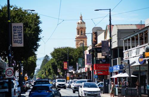 Glenelg Hotel | The George