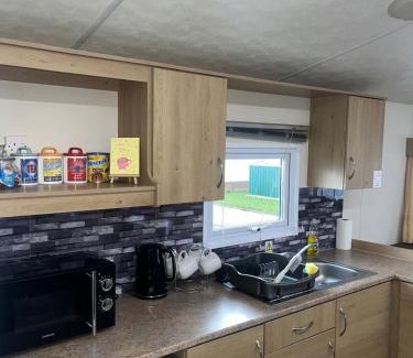 Great Houghton House | The Getaway Billing Aquadrome