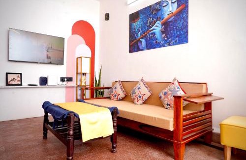 Fatrade House | The Gharaundha