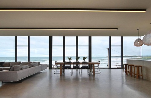 Middleton House | The Glasshouse at Middleton Point