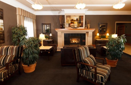 Lynnwood Ridge Hotel | The Glenmore Inn & Convention Centre