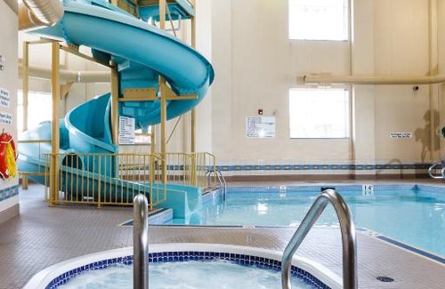 Lynnwood Ridge Hotel | The Glenmore Inn & Convention Centre