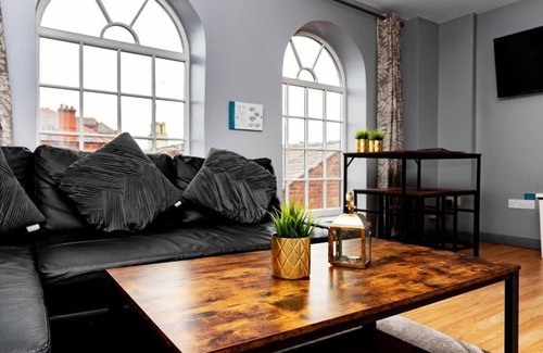 Wrexham Apartment | The Glyndwr - Berwyn House Central Wrexham
