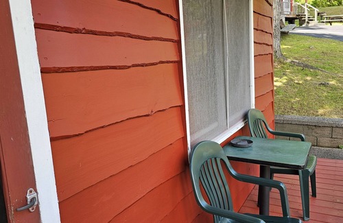 Lake George Cabin | The Gold Eagle Cottage 3