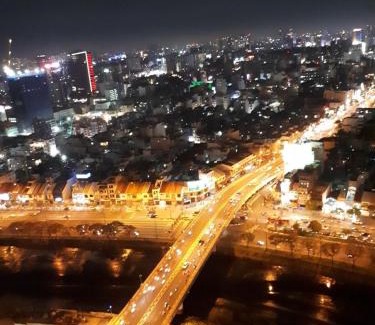 District 4 Apartment | The Gold View