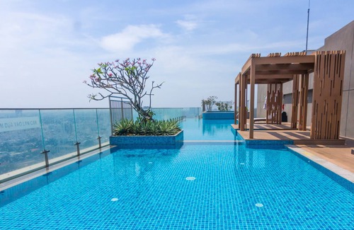 District 4 Apartment | The Goldview Residence