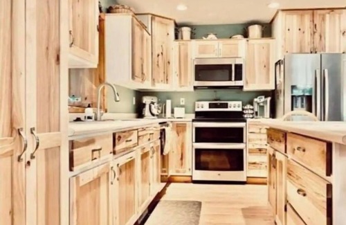 Goodman House | The Good Place: Lakehouse Near Dunbar ATV Trails/On Blue Ox Trails