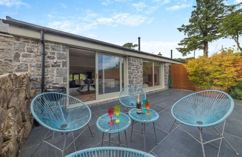 Abergele House | The Gorgeous Barn - Two Bedroom House, Sleeps 4