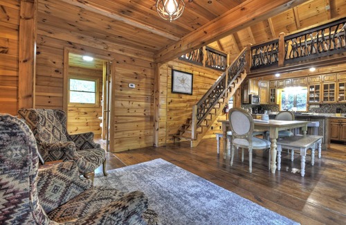 Blue Ridge Cabin | The Gracely Anne | Mtn Views | Fire Pit
