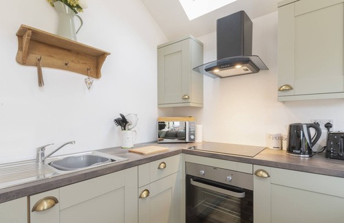 Haddiscoe House | The Grain Store - Detached barn conversion set in 8 acres of Norfolk countryside