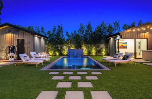 North Hollywood House | The Grand Escape: Luxe & Private Retreat Near Beverly Hills