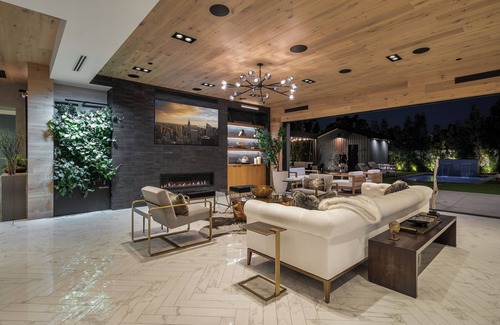 North Hollywood House | The Grand Escape: Luxe & Private Retreat Near Beverly Hills