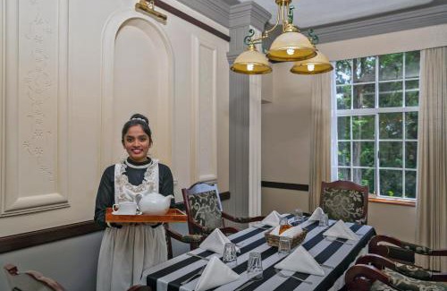 Nuwara Eliya Hotel | The Grand Hotel - Heritage Grand