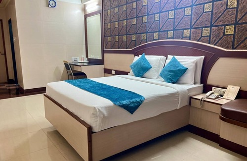 Madiwala Hotel | The Grand Krishna Rooms
