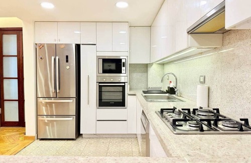 Zamalek Apartment | The Grand Tree House!