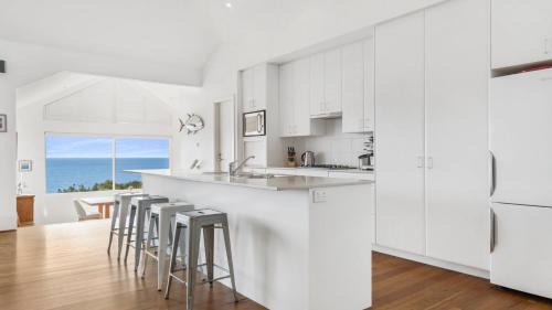 Killcare House | 'The Grand View Retreat' by Accom Holidays