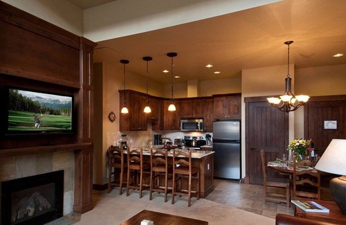 Breckenridge Resort | The GrandLodge Ski Escape - Ring in the New Year - Perfect Ski In/Out Location