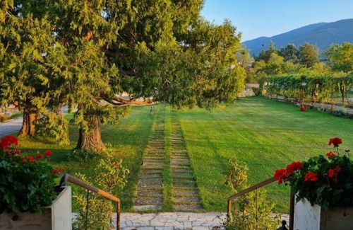 Introdacqua Apartment | The Grandparents' Villa - Holiday Home -