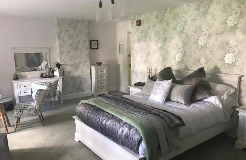 Bridgend Hotel | The Great House Hotel