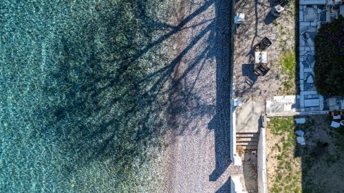 Longos Apartment | The Greek Getaway