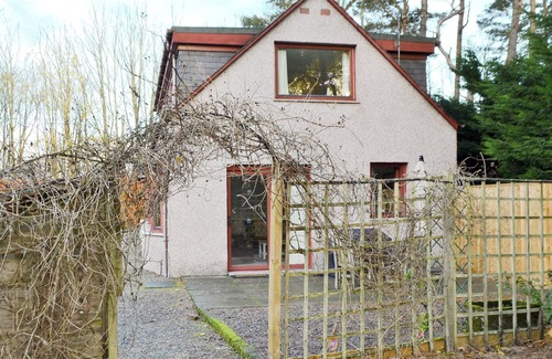 Rattray Cottage | The Gregorton Coachhouse