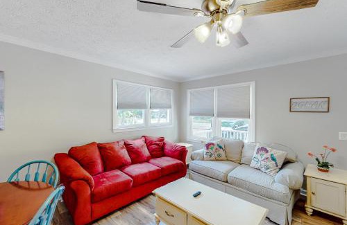 Ocean Isle Beach House | The Grey Pearl
