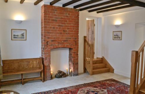 Putley House | The Grooms Cottage