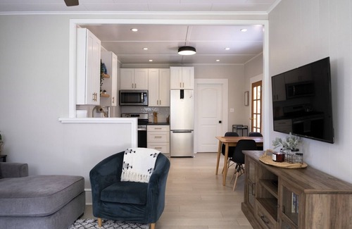 Fort Bragg House | The Grove - Quaint Mendocino cottage just minutes from the beach!