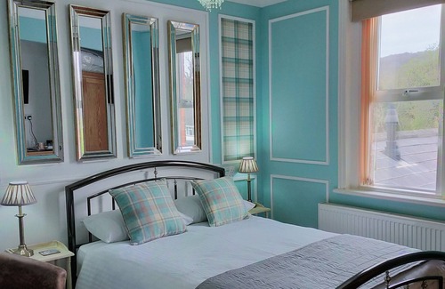 Sidmouth House | The Groveside Guest House