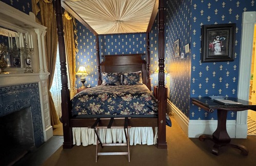 Natchez Bed & Breakfast | The Guest House Historic Mansion