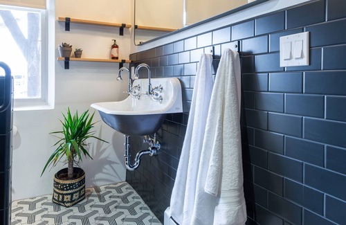 Downtown Santa Fe Hotel | The Haddie - Stunning studio steps from Plaza w/free parking