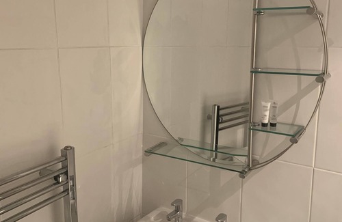 Polbathic Bed & Breakfast | The Halfway House Pub and Kitchen