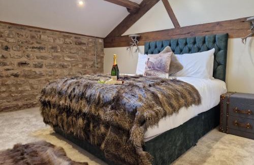 Knott End-on-Sea House | The Hamilton luxury holiday let's- The Coach House with hot tub
